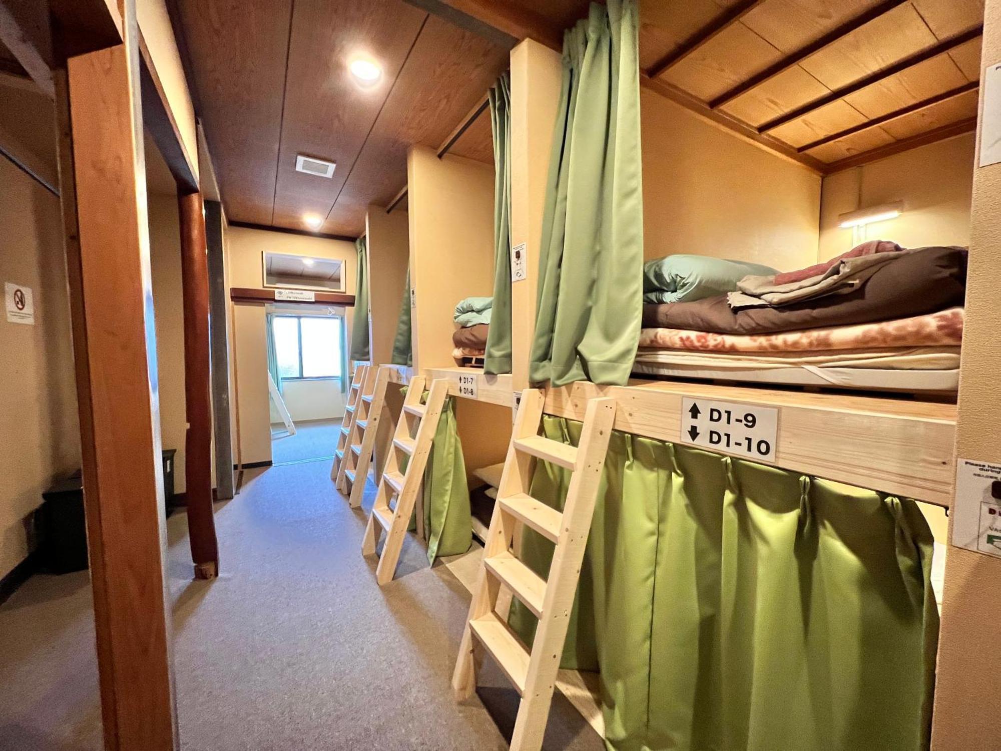 הוסטל טקיאמה Backpackers Hida Takayama מראה חיצוני תמונה